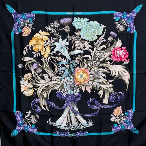 Hermes Silk Scarf Carré 90 Regina Her Majesty The Queen Black W/Box Rare - Picture 16 of 16